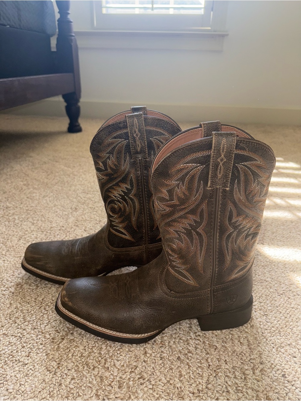 Ariat boots size 10